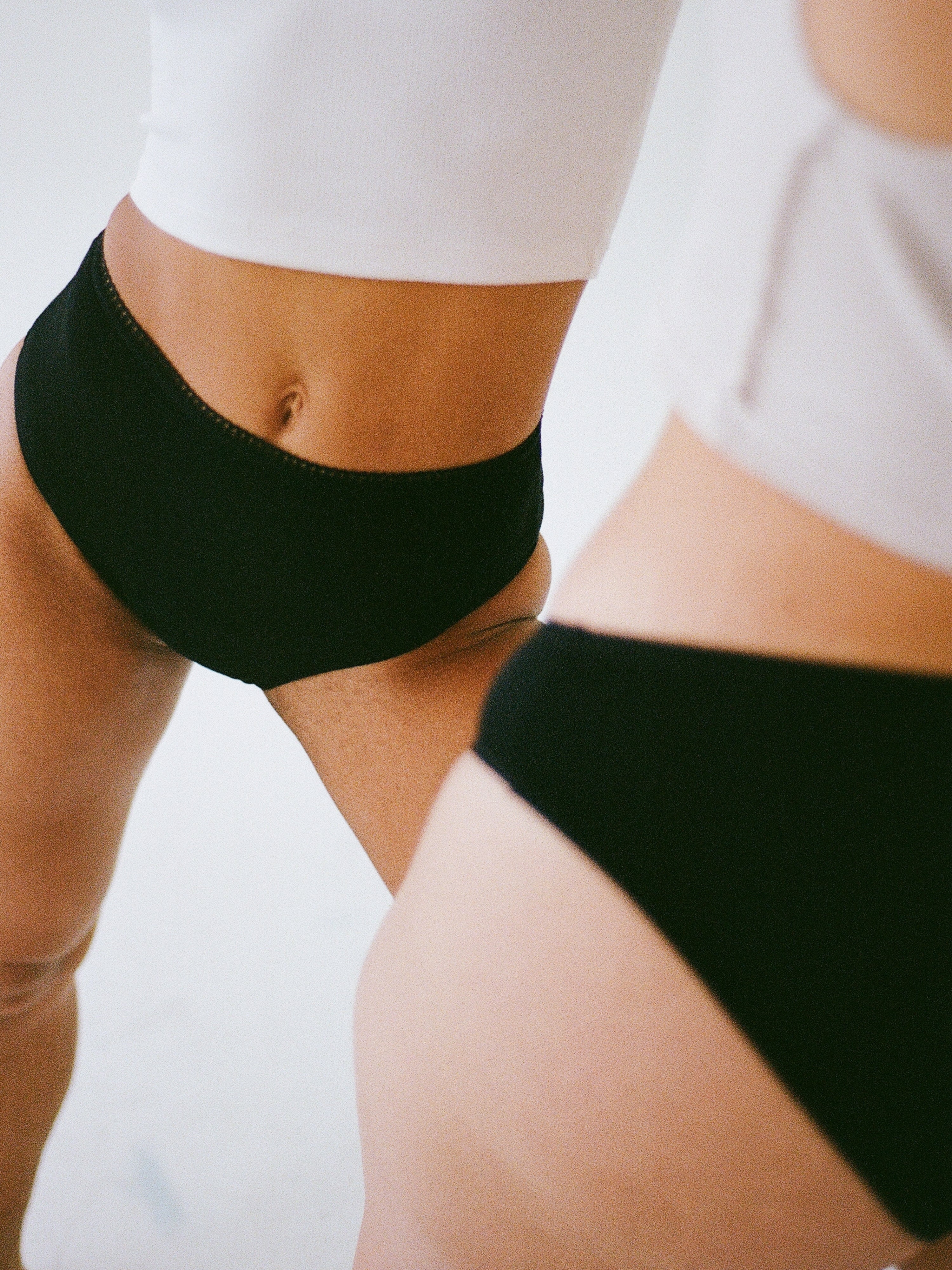 Tencel™ High Waist in Black - Image 6